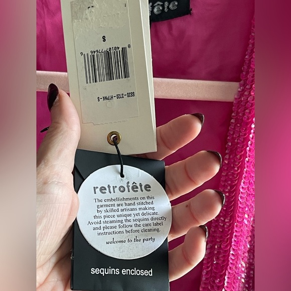 NWT Retrofête Hot Pink GABRIELLE SEQUIN ROBE - Picture 7 of 15